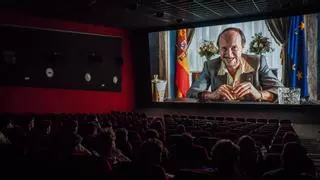 Crítica de 'Torrente, presidente': el casposo personaje creado por Santiago Segura revoluciona a la extrema derecha