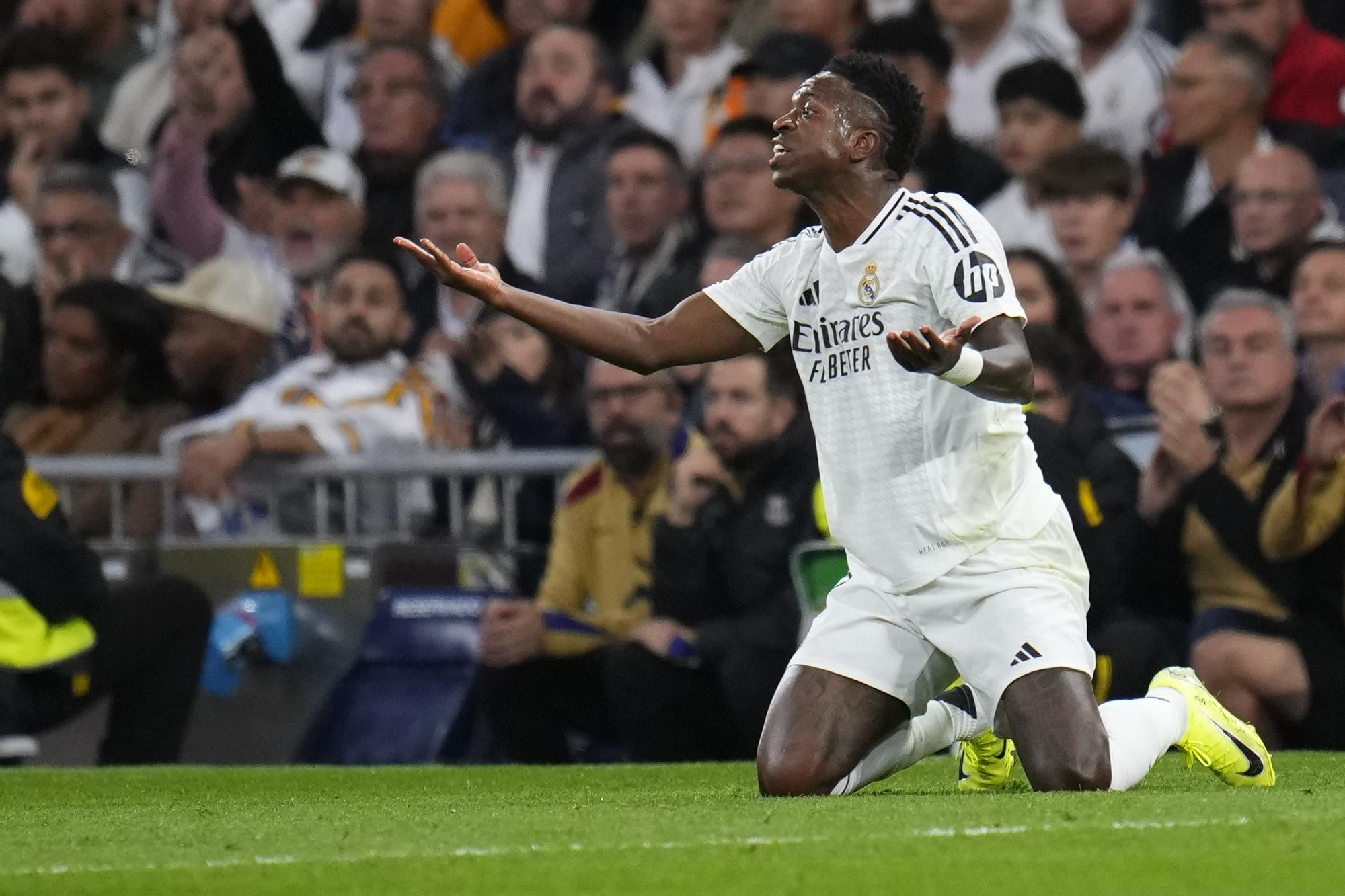 La rabia de Vinicius por el Balón de Oro de Rodri: del vaticinio frustrado  de Ancelotti al plante del Real Madrid
