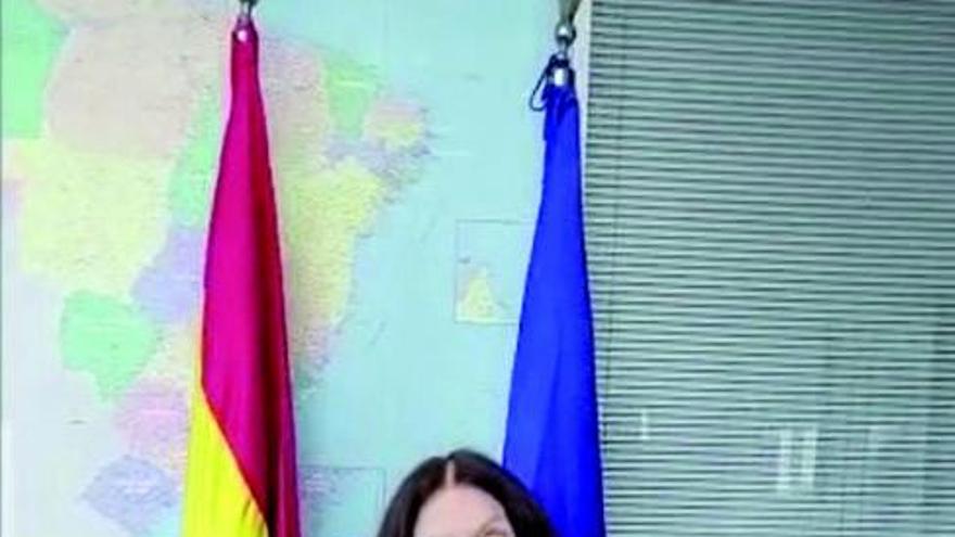 Nélida Piñón recuerda con emoción a Galicia al recibir en Río la nacionalidad española