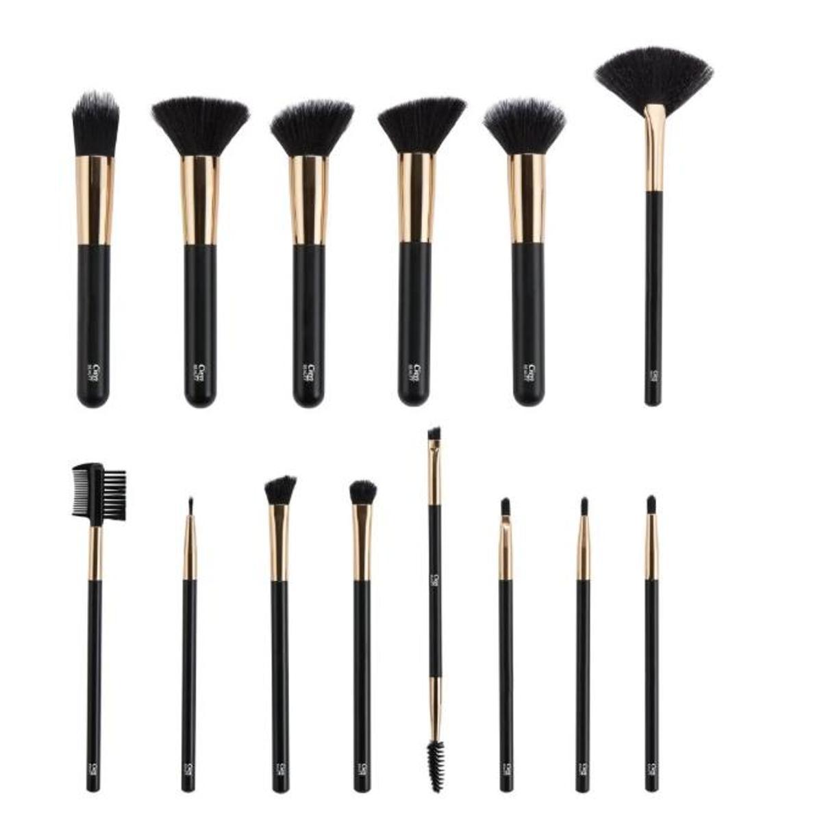 Set de brochas de maquillaje.
