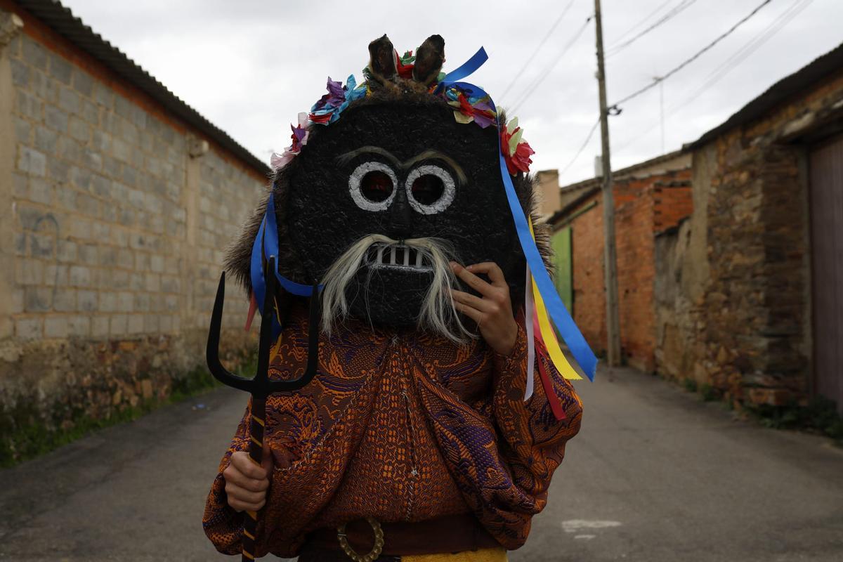 GALERÍA | Montamarta cumple el ritual del Zangarrón: las mejores imágenes