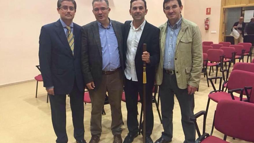 Jesús Pacheco (i), Leopoldo Navarro, Isidro Zapata y Fernando Mateo, en la toma de posesión como pedáneo de Nonduermas.