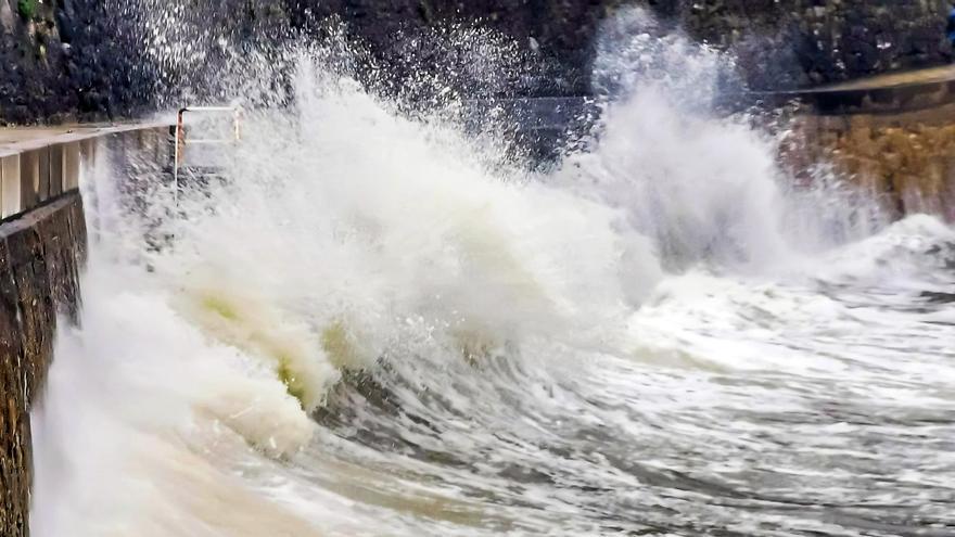 Vientos de más de 140 km/h: Galicia continúa en alerta por lluvia y temporal costero