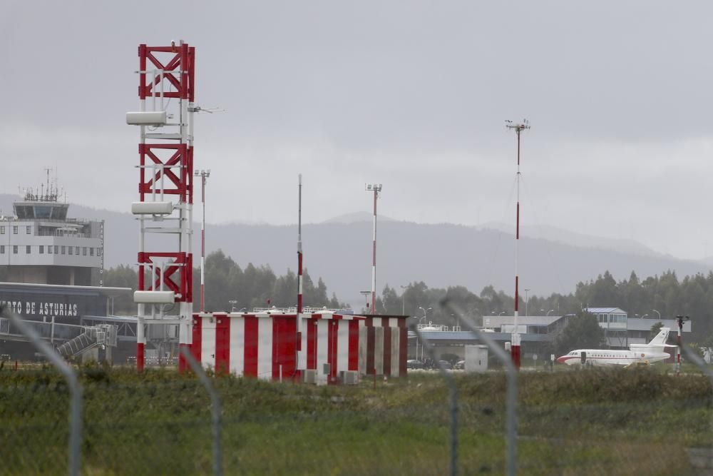 La llegada del avión de Pedro Sánchez al aeropuerto de Asturias