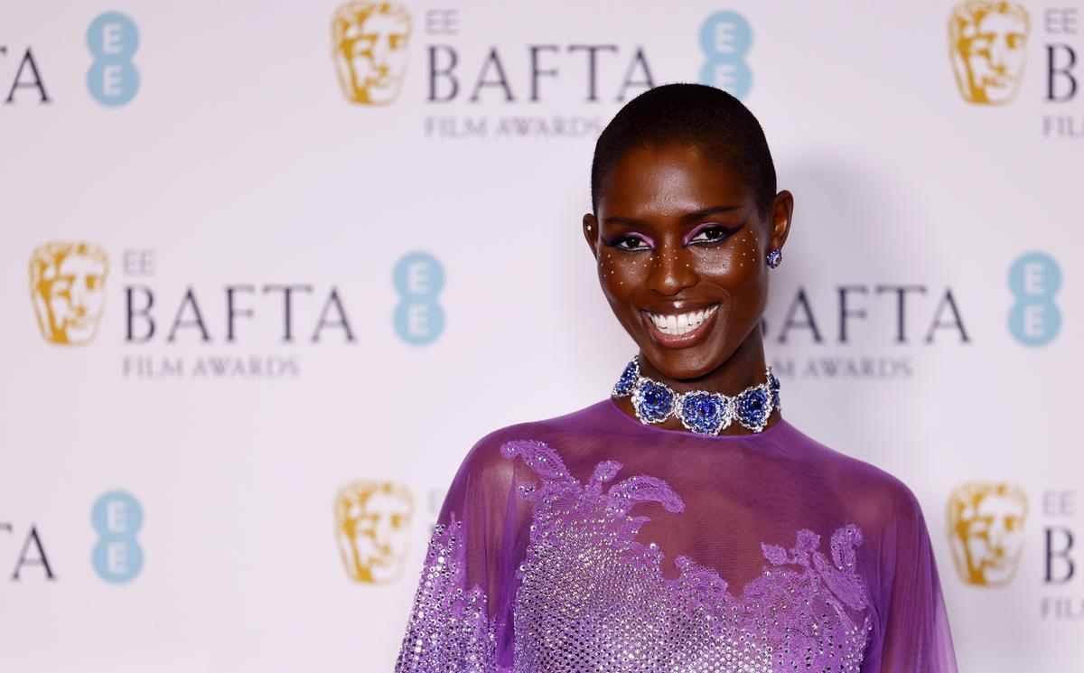 London (United Kingdom), 19/02/2023.- Jodie Turner-Smith iposes n the press room of the 2023 EE BAFTA Film Awards ceremony at the Southbank Centre, in London, Britain, 19 February 2023. The event is hosted by the British Academy of Film and Television Arts (BAFTA). (Reino Unido, Londres) EFE/EPA/TOLGA AKMEN *** Local Caption *** TEST CAPTION