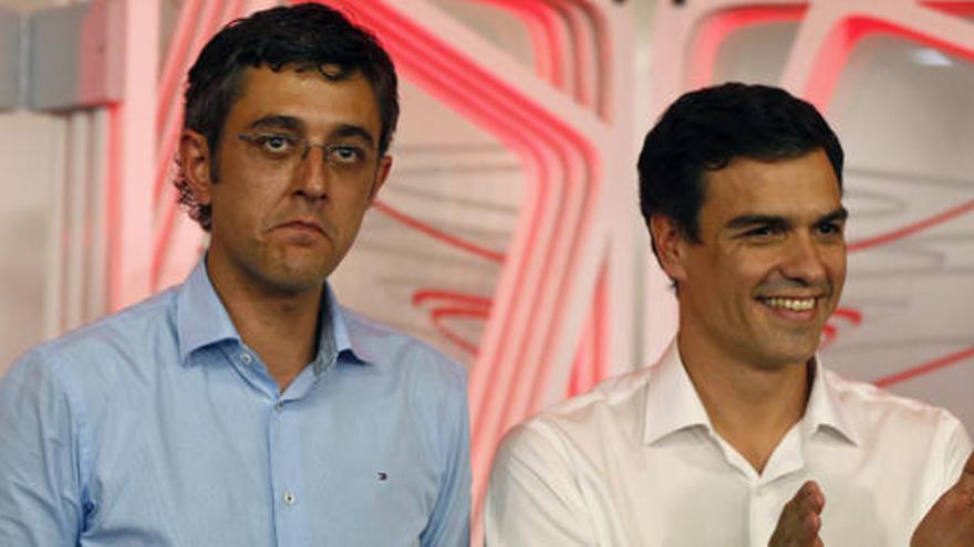 Eduardo Madina, junto a Pedro Sánchez.