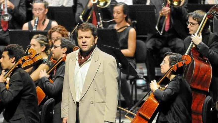 La comèdia lírica &quot;Tempesta esvaïda&quot; omple el Kursaal en l&#039;espectacle de cloenda