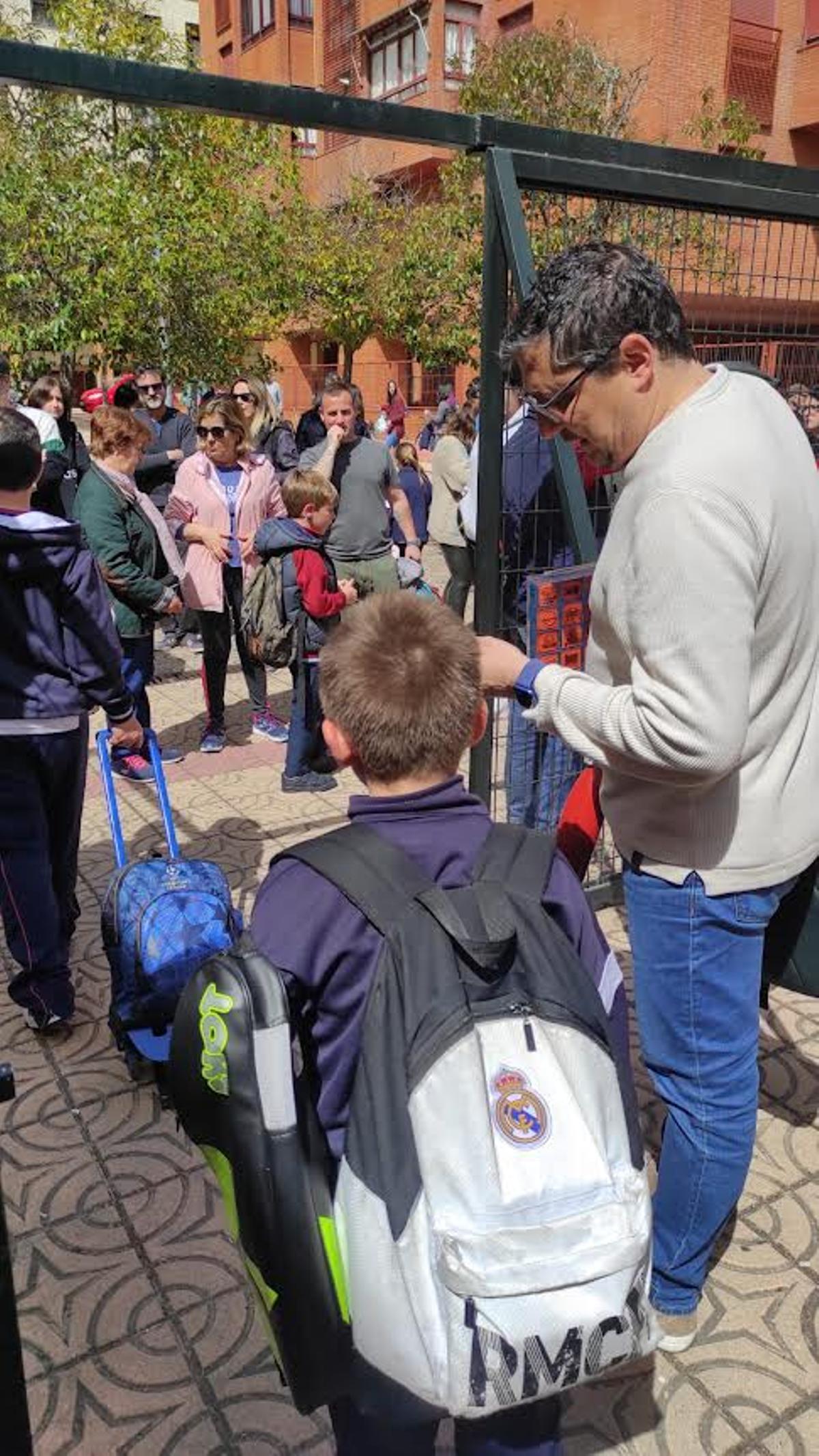 Familias del Giner de los Ríos utilizando la app.