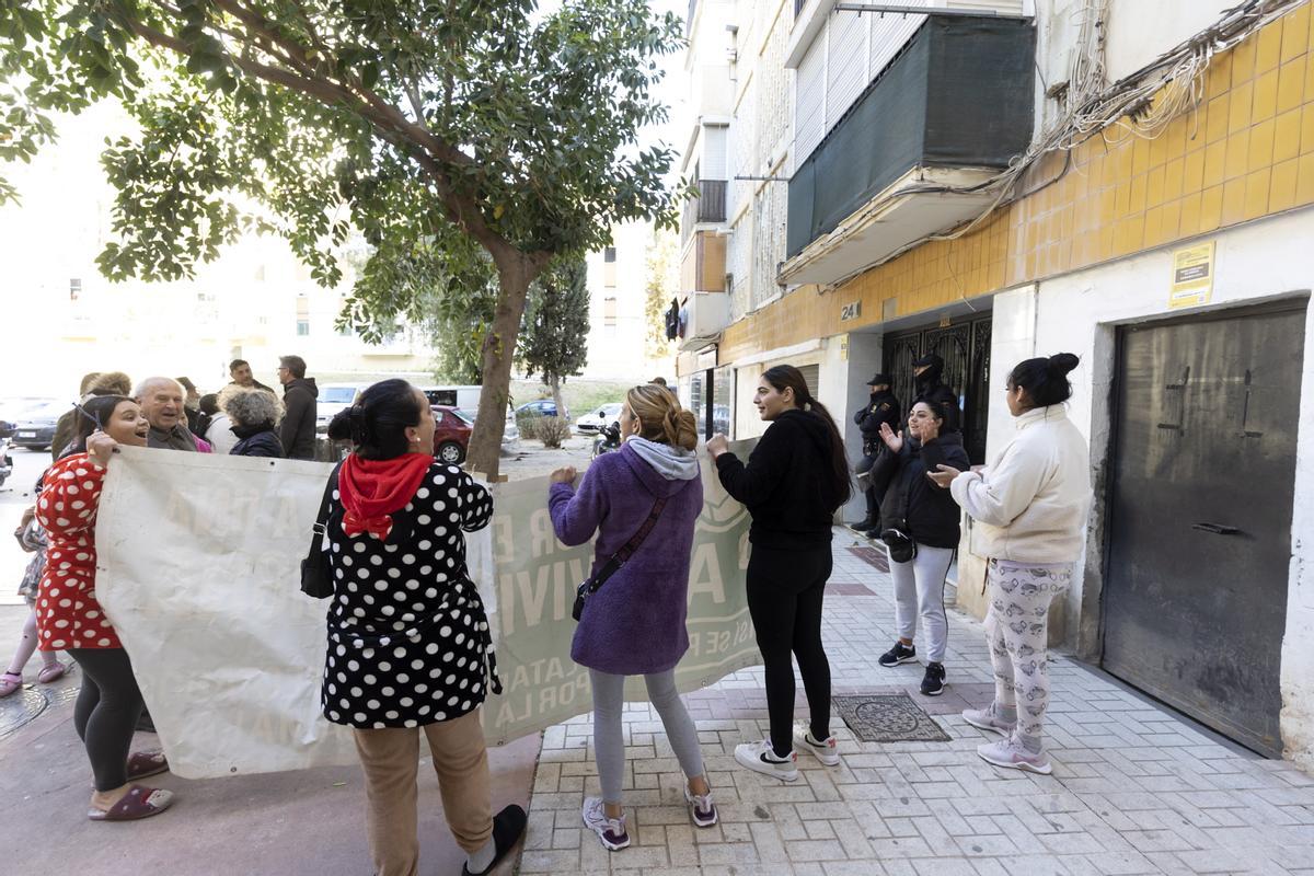 Aplazado hasta el 27 de abril el desahucio de una mujer y su hija en Málaga