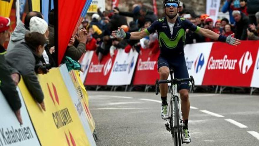 Valverde obté el mallot guanyant a Lo Port