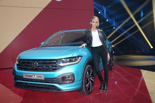 Cara Delevingne y el Volkswagen T-Cross