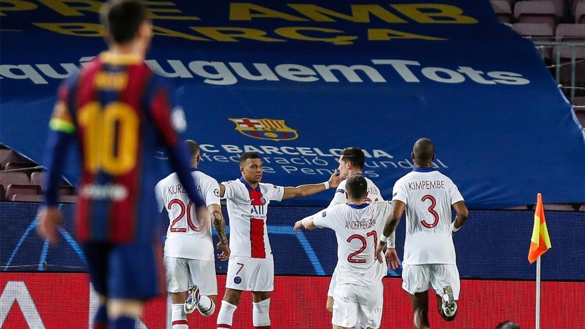 Mbappé firmó un hat-trick ante el Barça