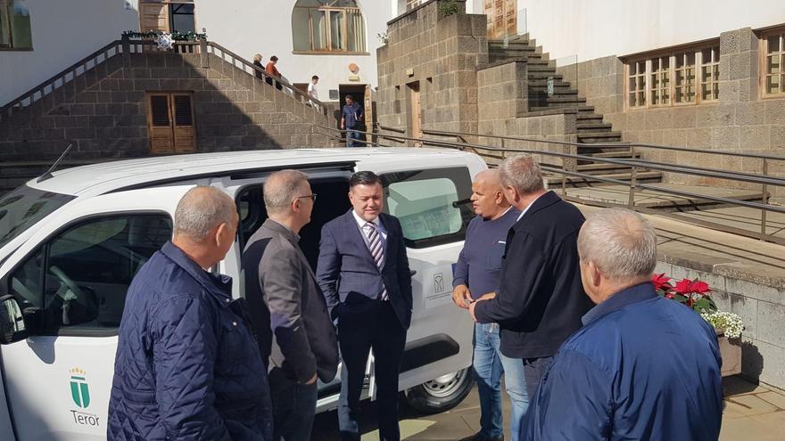 Teror renueva su flota con dos furgones eléctricos
