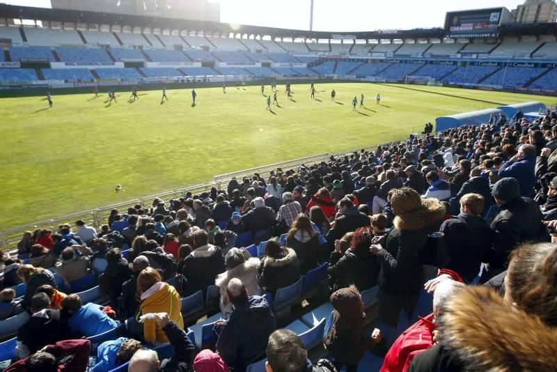 Entrenamiento puerta abierta en La Romareda