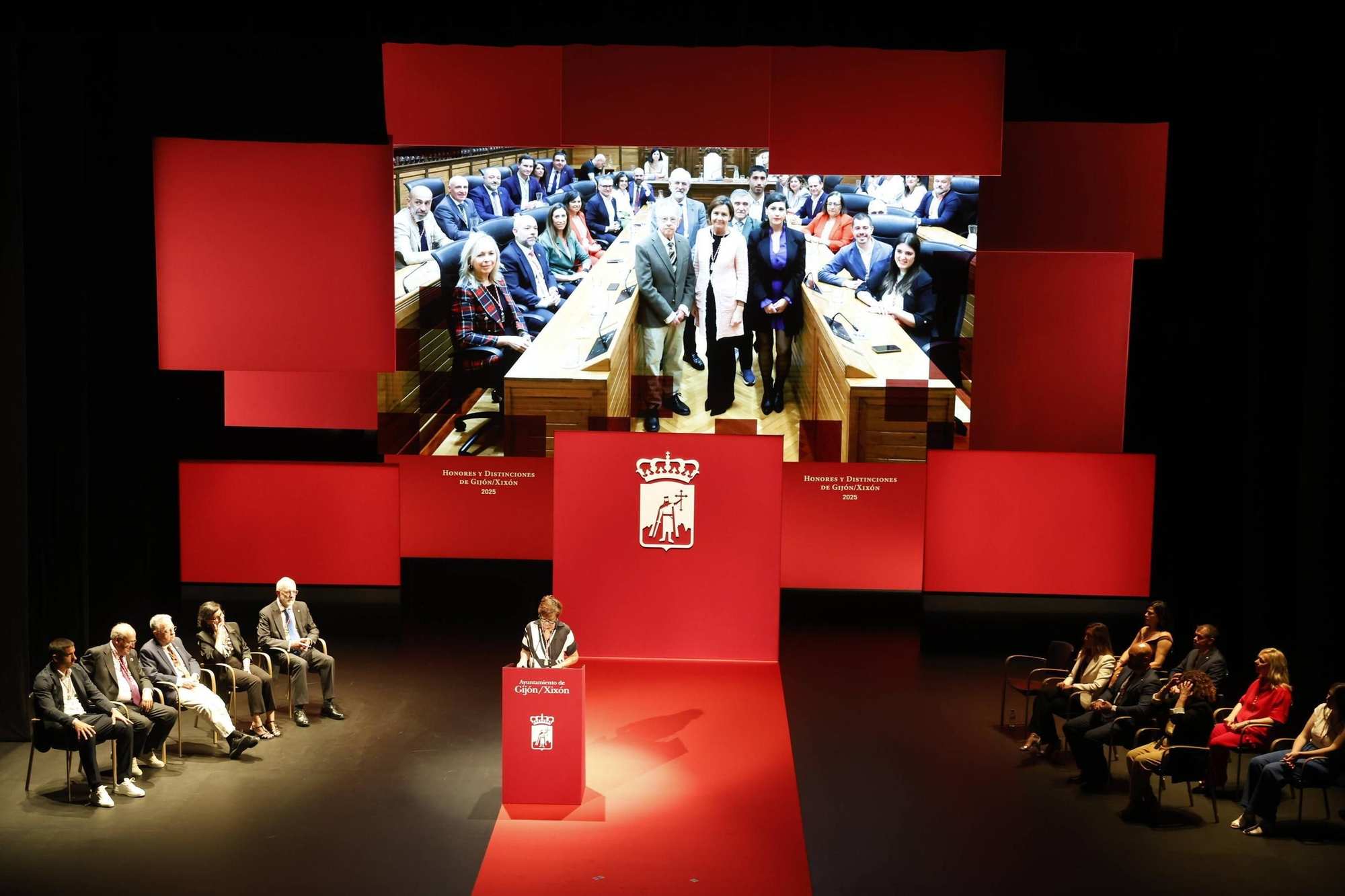 La entrega de medallas y distinciones de Gijón, en imágenes