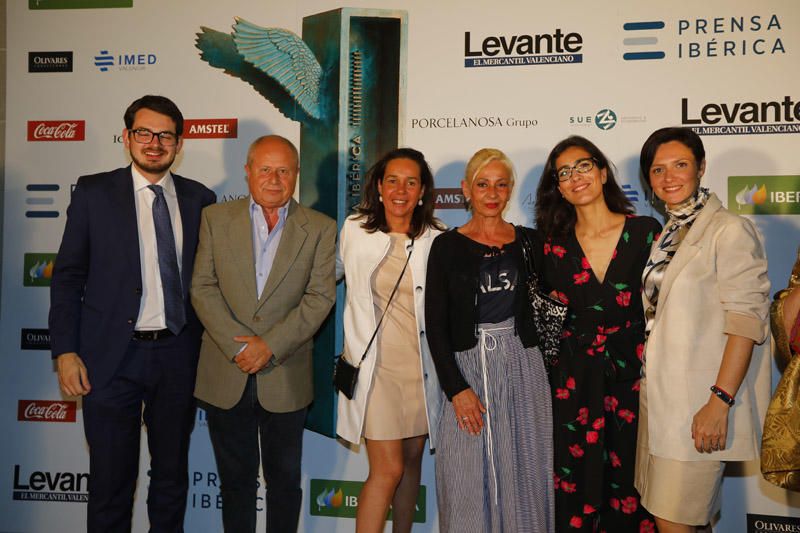 Asistentes al photocall de los Premios Levante-EMV Prensa Ibérica