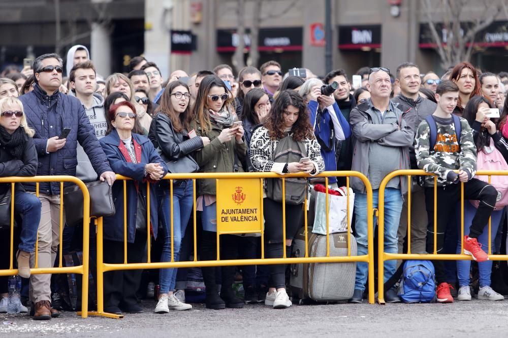 Búscate en la mascletà del 5 de marzo