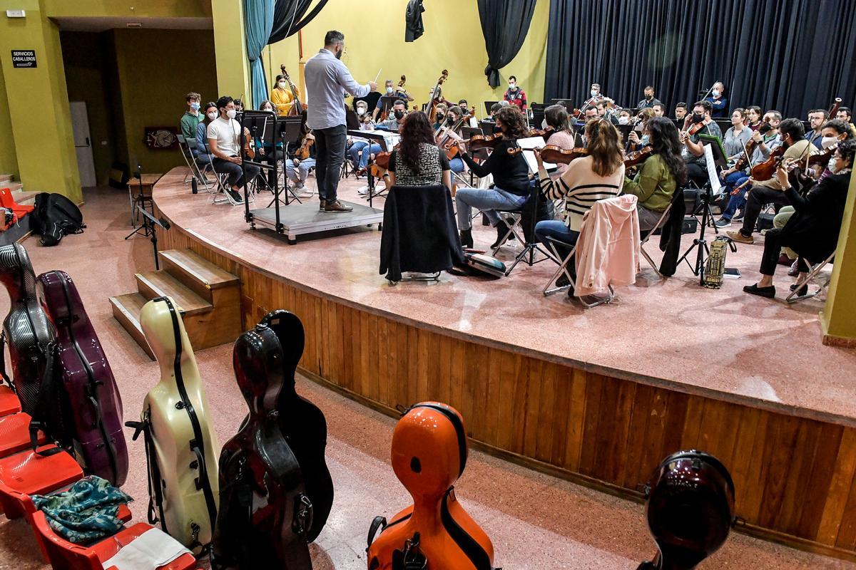 Reportaje a la Orquesta Comunitaria de Gran Canaria Reportaje a la Orquesta Comunitaria de Gran Canaria