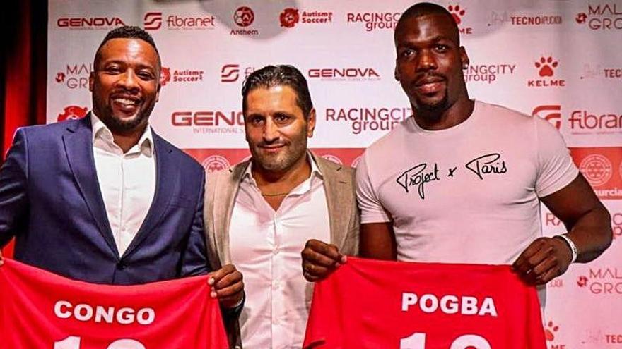 Morris Pagniello posa junto a Mathias Pogba y Edwin Congo