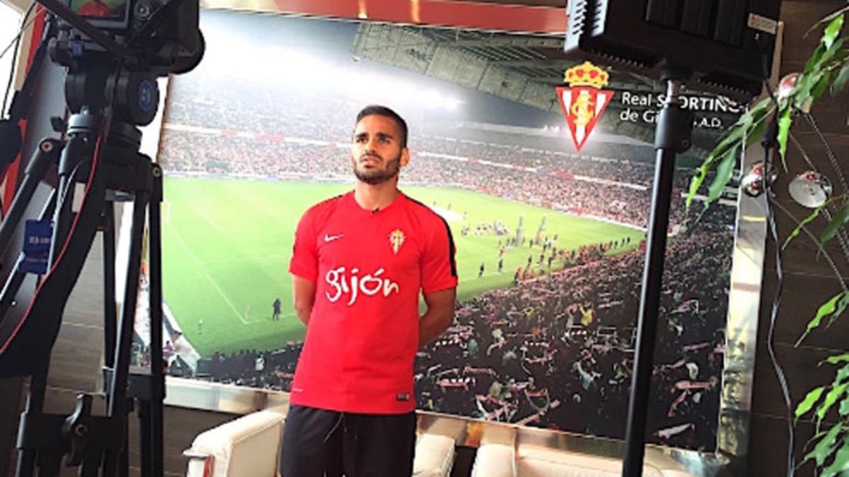 Douglas concedió una entrevista a la web del Sporting