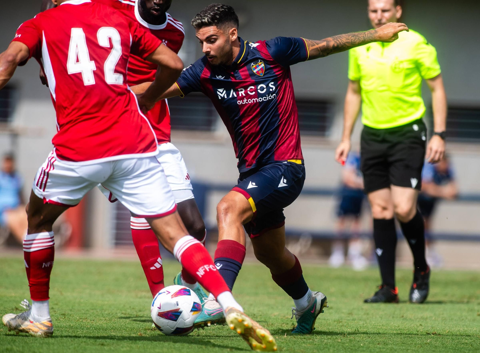 El Levante UD cae por la mínima ante el Nottingham (1-2)