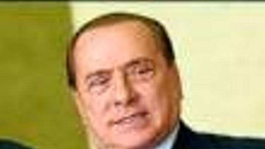 Berlusconi alerta del riesgo de una crisis