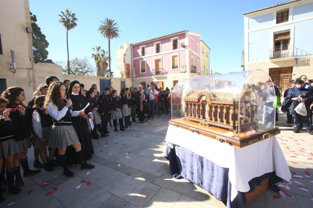 Las reliquias de Santa Teresa del Niño Jesús ya están en el monasterio de Santa Faz.