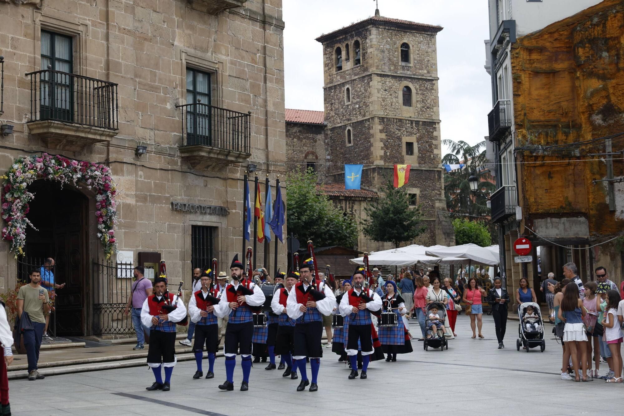 En imágenes: Así fue el encuentro de bandas de gaitas en el Intercéltico
