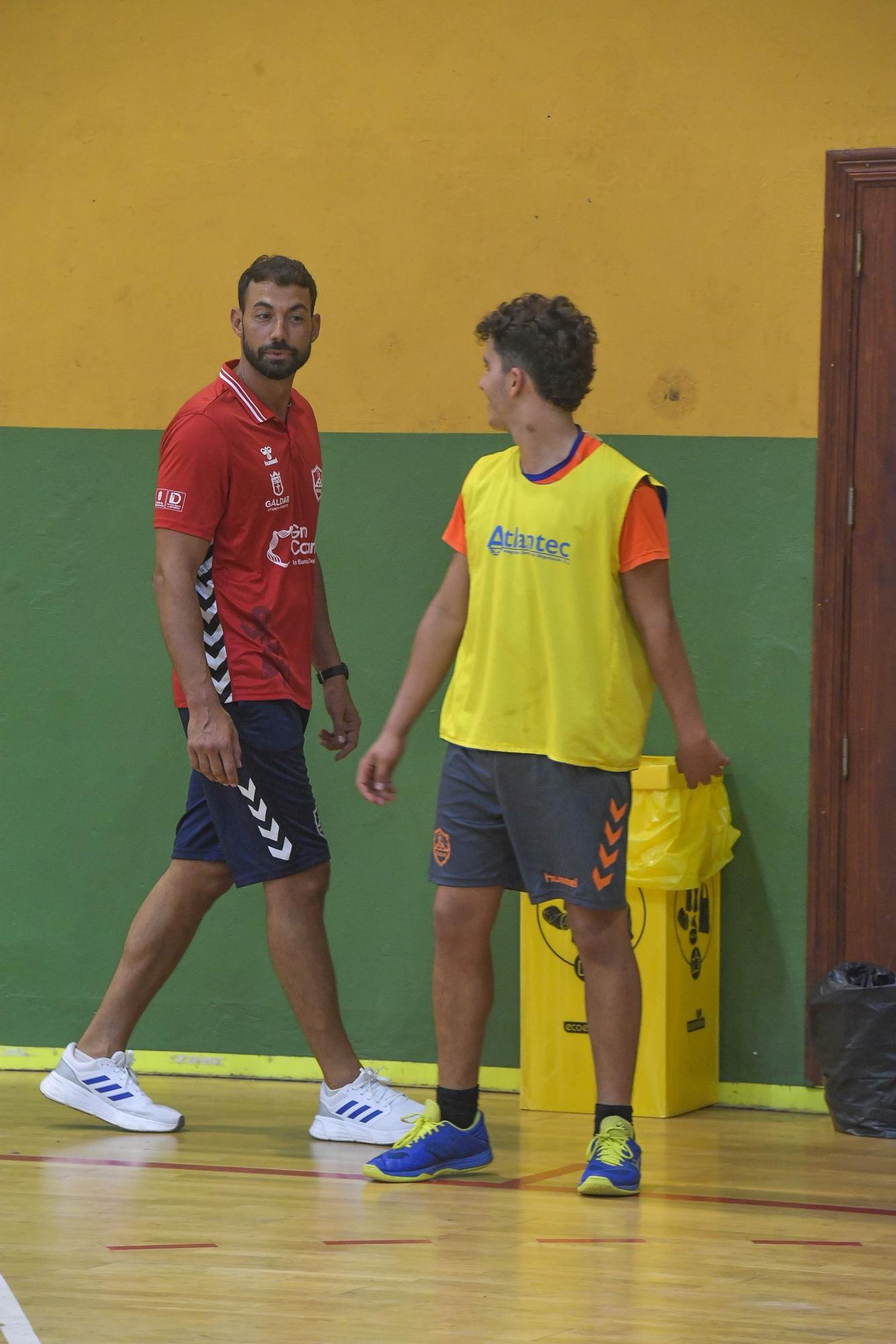 Dani Sarmiento, entrenador del Balonmano Gáldar