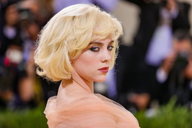 Billie Ellish en la Gala MET