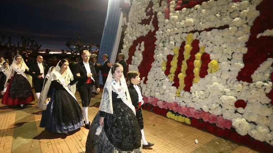 Las siluetas castelloneras de Lorenzo, motivo floral