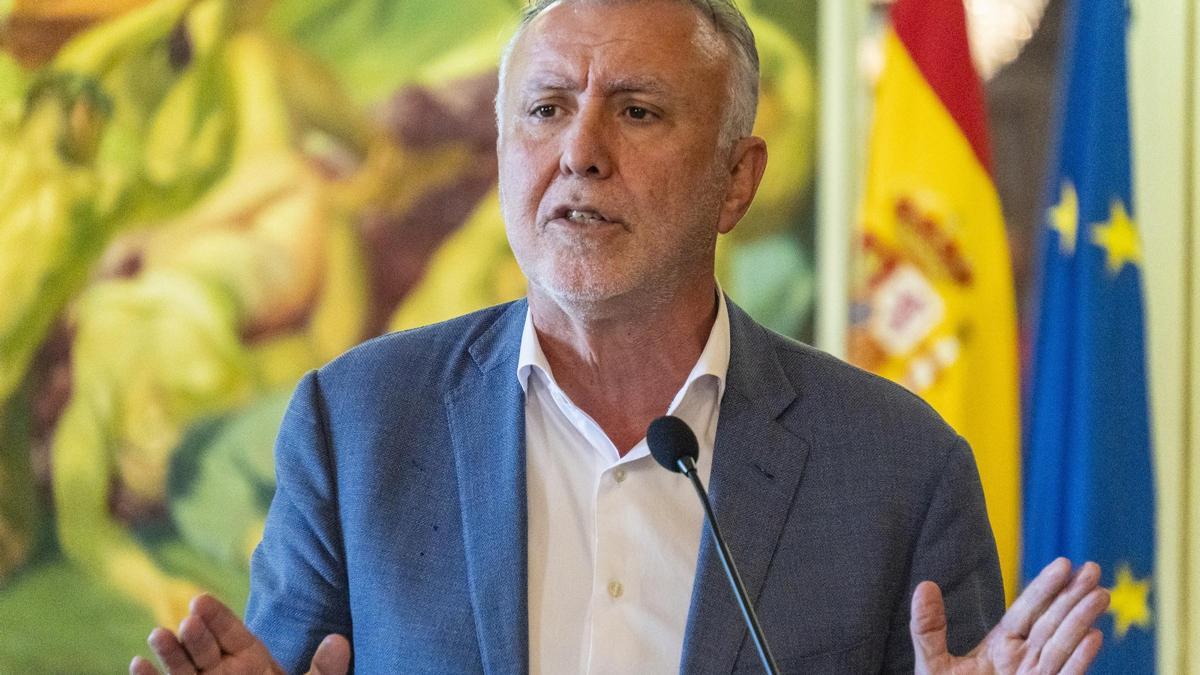 El ministro de Política Territorial y Memoria Democrática, Ángel Víctor Torres.