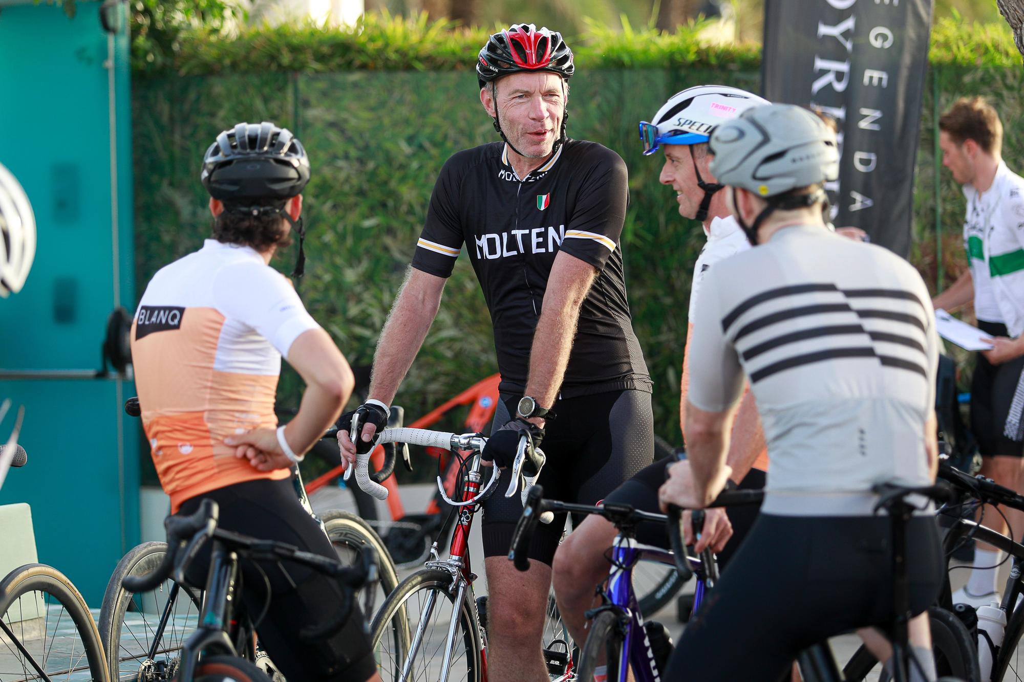 Ibiza acoge un evento ciclista que reúne a leyendas del ciclismo