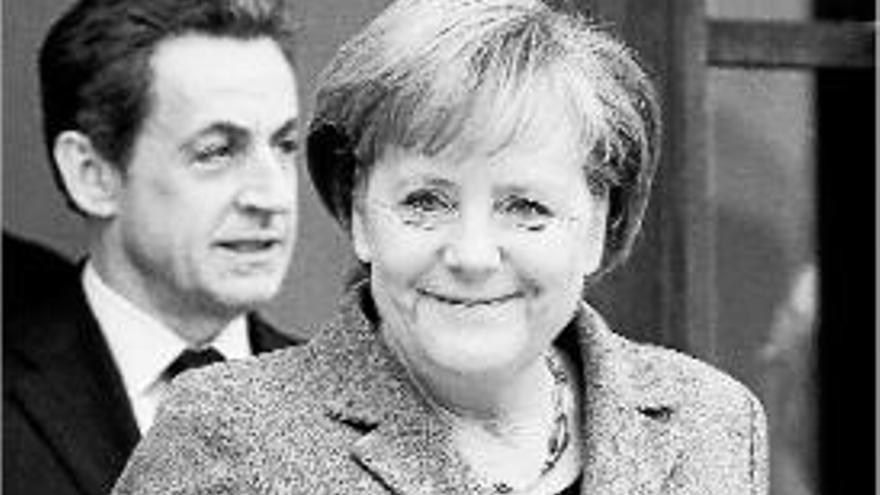 Merkel i Sarkozy van tornar a pressionar l&#039;executiu grec.