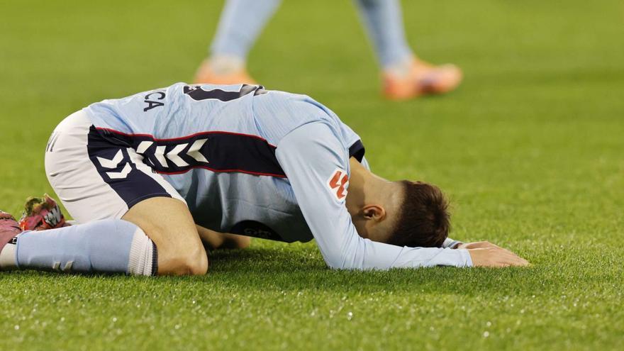 Bryan Zaragoza se lamenta tras una jugada de ataque del Celta. |  Pablo H. Gamarra