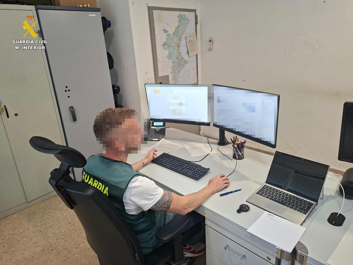 Un agente de la Guardia Civil en una imagen de archivo.