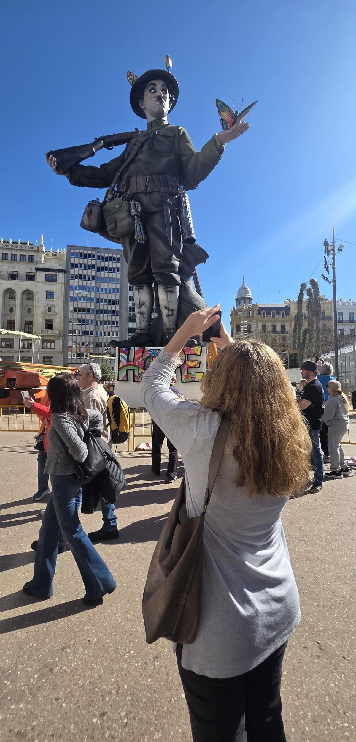 La falla municipal de 2027 recibe las primeras visitas