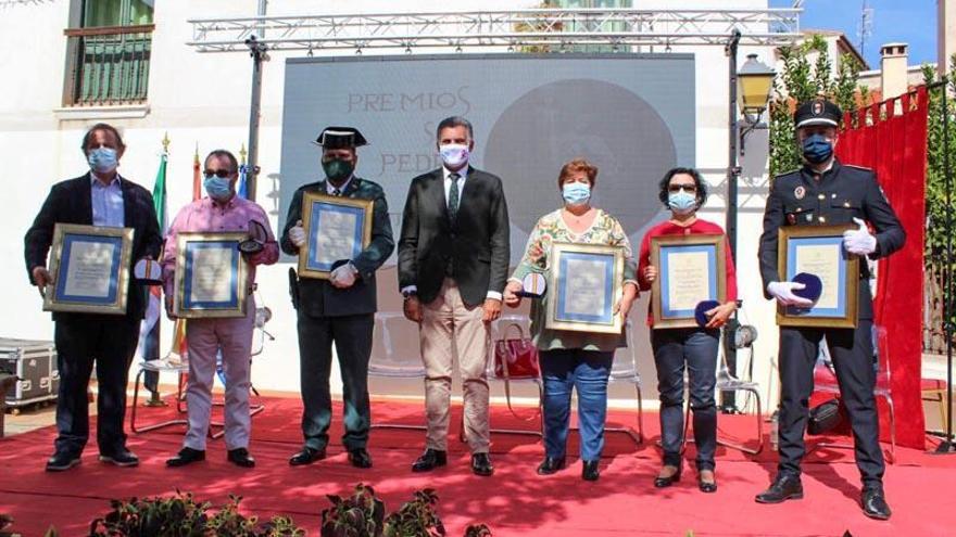 Coria entrega su Medalla de la Ciudad a los colectivos que han luchado contra el covid