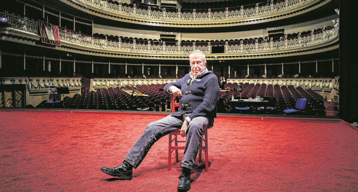 Emilio Sagi, esta semana, durante los ensayos de "Carmen" en el Campoamor.