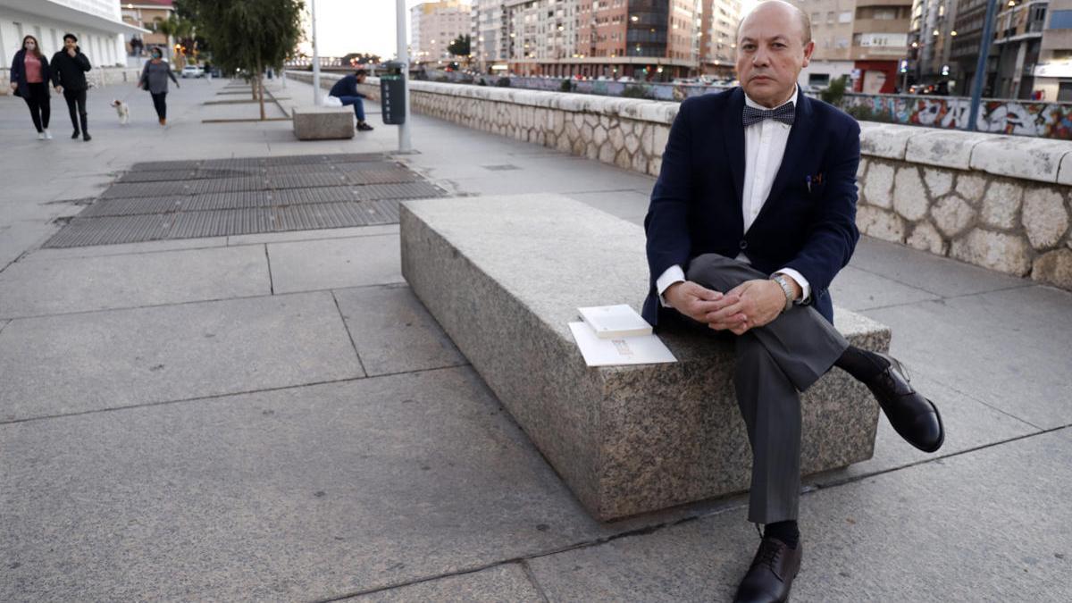 El escritor, momentos antes de la presentación del libro en el CAC Málaga.