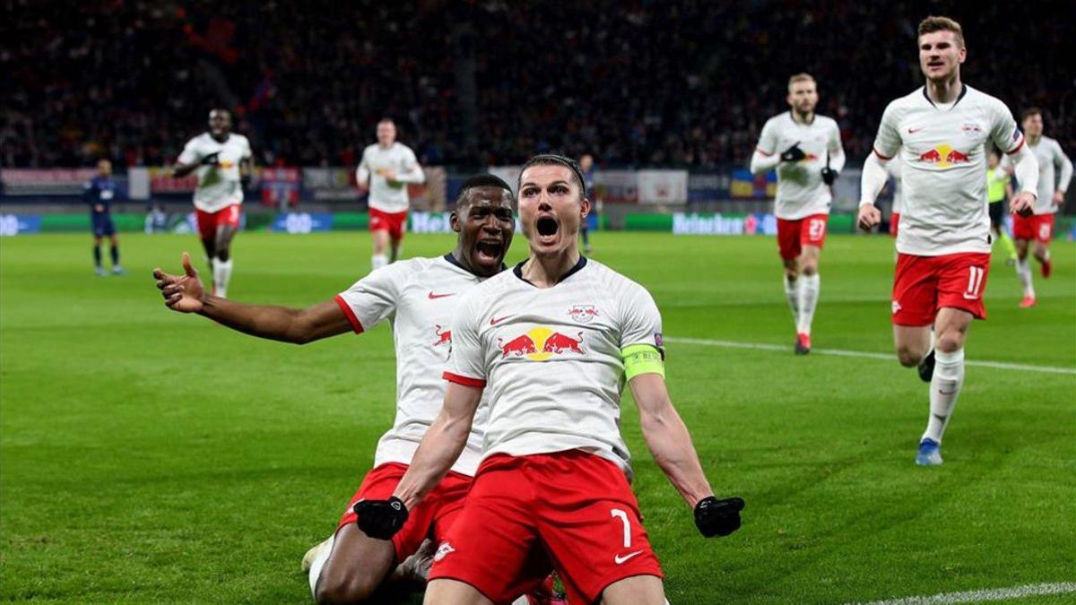 Jugadores del Leipzig celebrando un gol