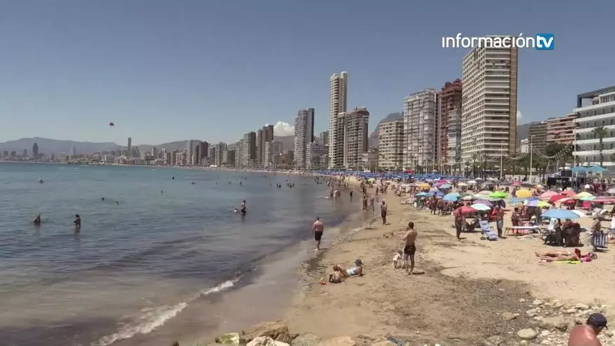 Benidorm lidera la ocupación hotelera en Alicante con un 82% de media en 2025