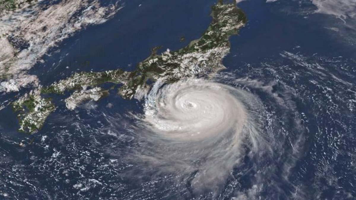 El tifón 'Faxai' golpea con mucha fuerza a Japón y deja decenas de heridos.