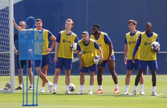 Las divertidas anécdotas del último entrenamiento del Barça