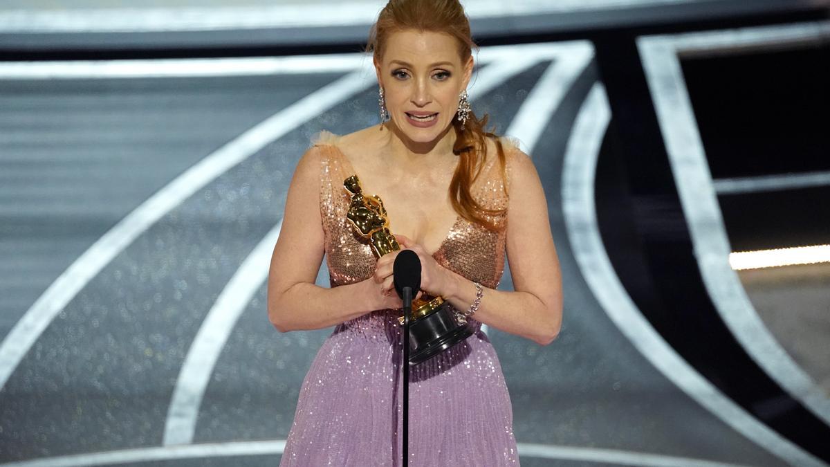 Jessica Chastain se lleva el premio a Mejor actriz protagonista en los Oscars 2022