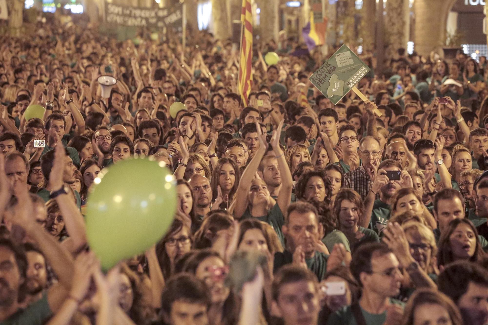 FOTOS | Se cumplen 10 años de la gran manifestcación contra el TIL en Palma