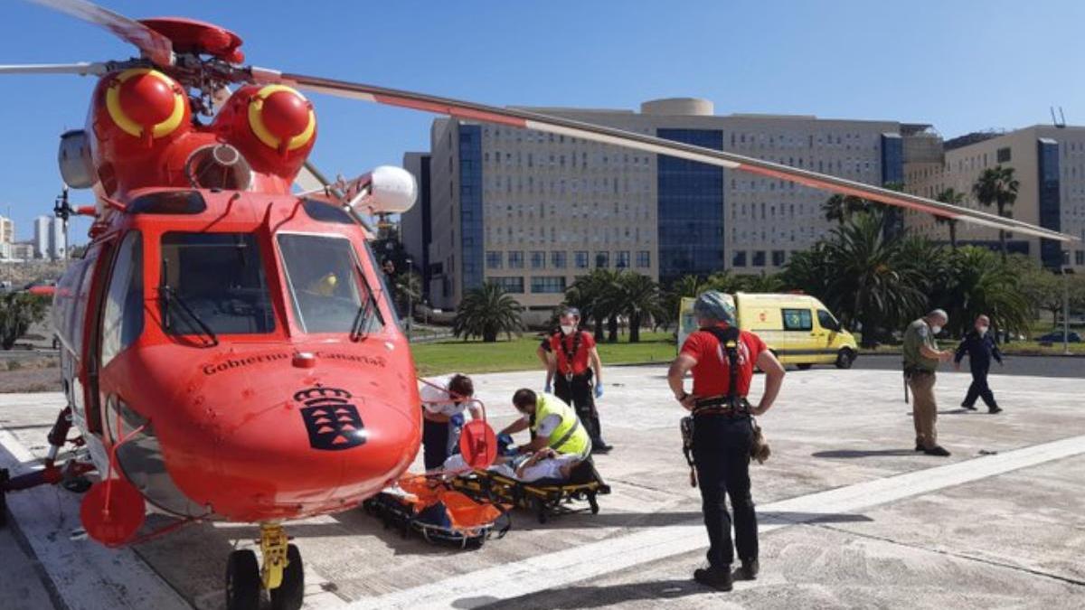 Rescatan a un senderista en el barranco de los Cernícalos