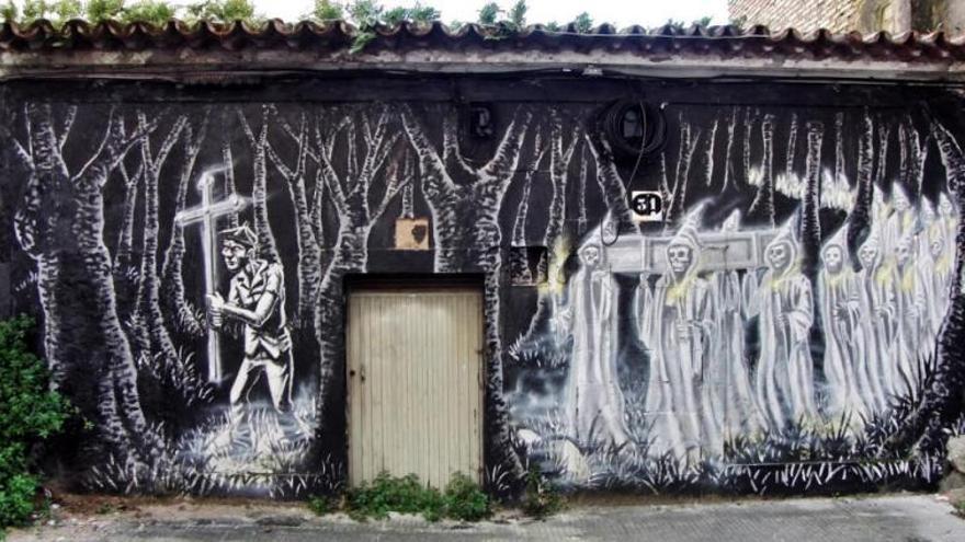 Mural de la Santa Compaña que ilustraba una pared de la calle Almirante Matos.   | // GUSTAVO SANTOS