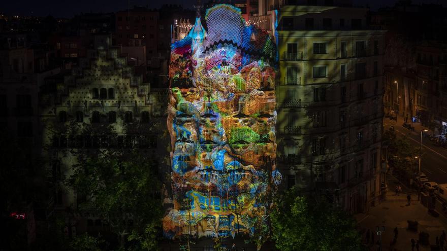 Mapping sobre la fachada de la Casa Batlló, en una imagen de archivo