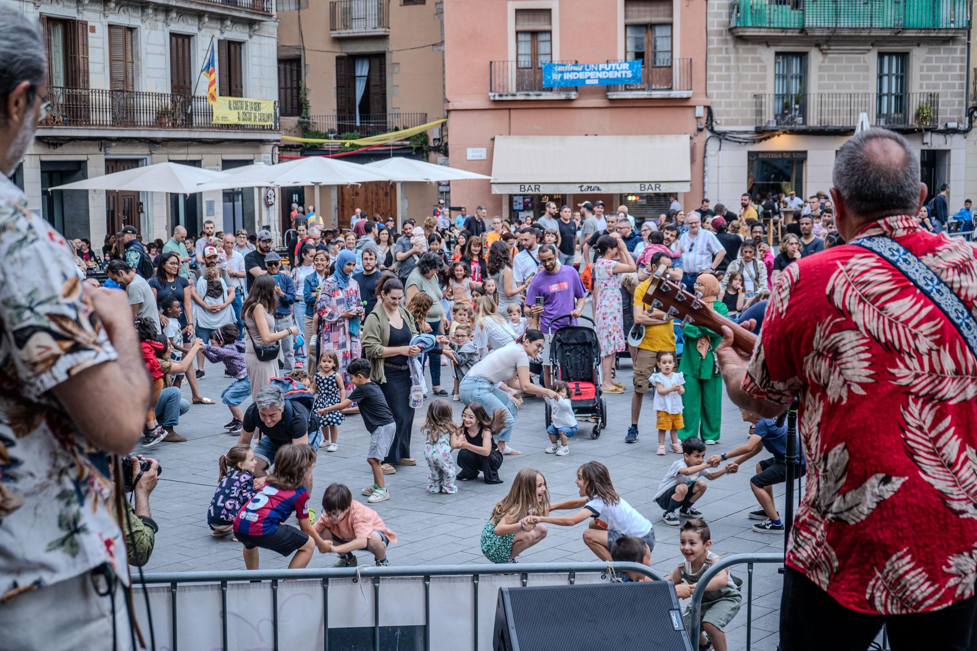 La revetlla i la flama del Canigó arriben a Manresa